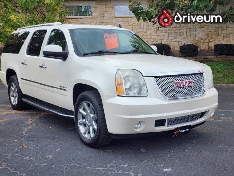 2011 GMC Yukon XL2011 GMC Yukon XL