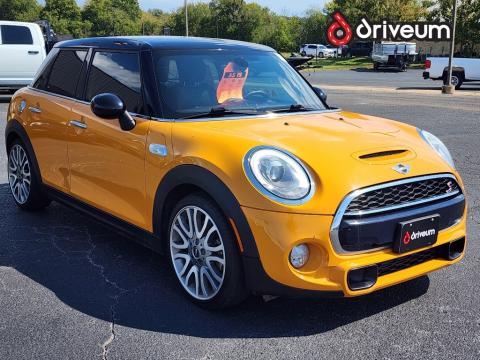 2015 MINI Cooper S2015 MINI Cooper S